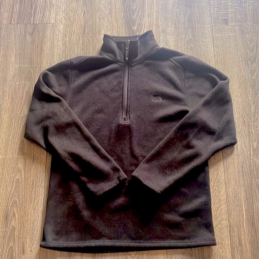 The North Face 1/4 Zip Sweatshirt